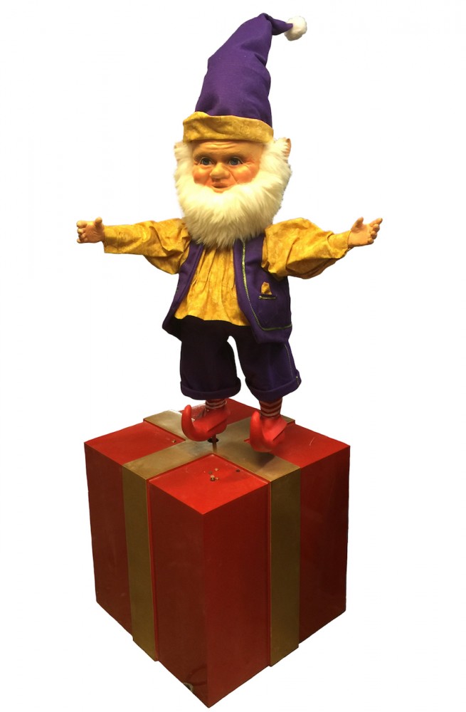 Santas elves Animated Elf spinning on Gift Box