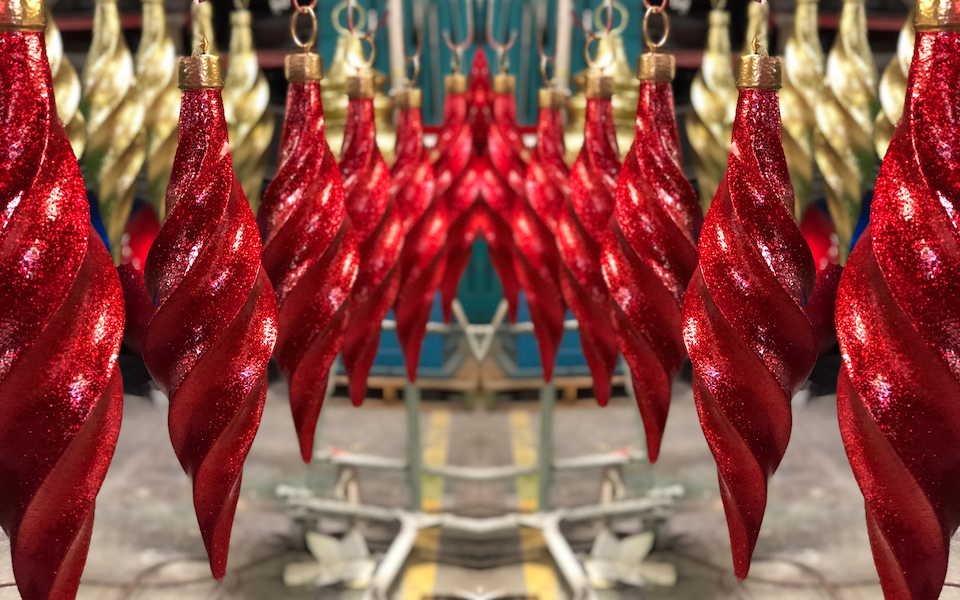 spiral fiberglass glittered ornaments in factory